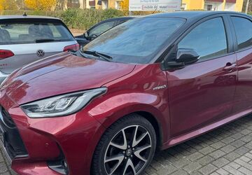 Toyota Yaris 228.000 km 12.500 &euro; DORTMUND 44263