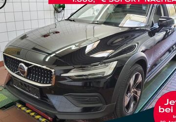 Volvo V60 Cross Country 37.991 km 33.950 &euro; Essen-Kray 45309