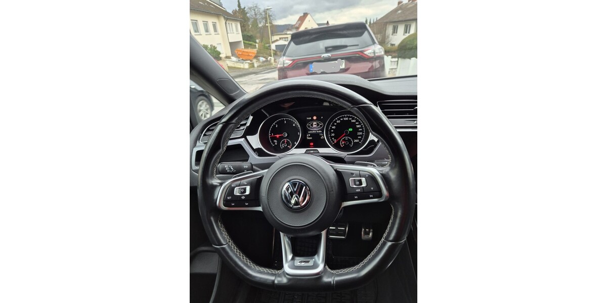 VW Touran 54.300 km 28.100 &euro; Hagen 58095