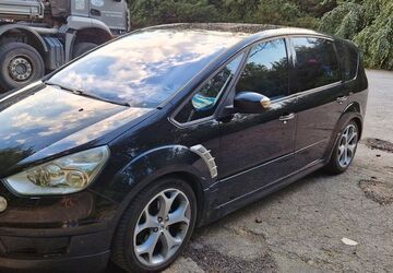 Ford S-Max 272.000 km 3.900 &euro; Lünen 44532