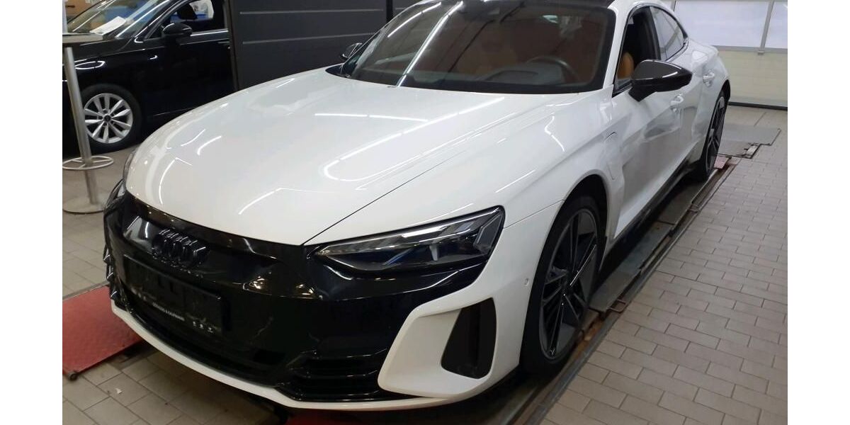 Audi RS e-tron GT 71.795 km 59.290 &euro; Hagen 58091
