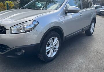 Nissan Qashqai+2 126.584 km 6.600 &euro; Gelsenkirchen 45888