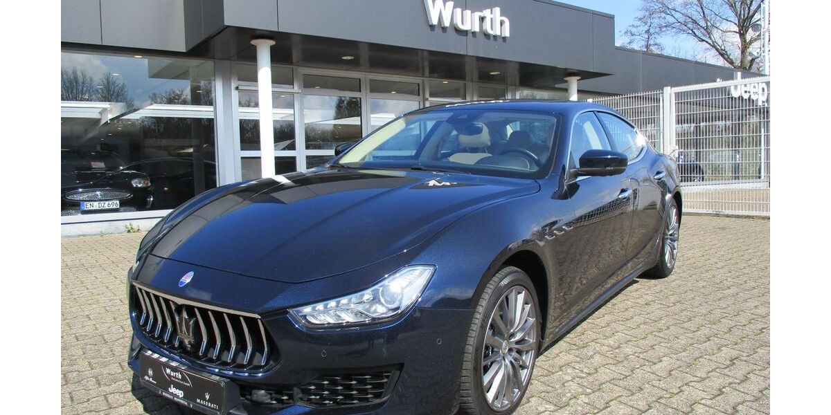 Maserati Ghibli 35.500 km 49.900 &euro; Schwerte 58239