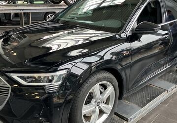 Audi e-tron 52.415 km 33.940 &euro; Hagen 58091