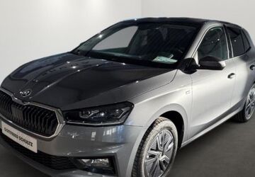 Skoda Fabia 4.500 km 23.990 &euro; Velbert 42553