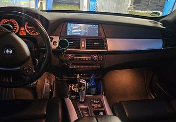 BMW X6 210.000 km 12.500 &euro; Dortmund 44143