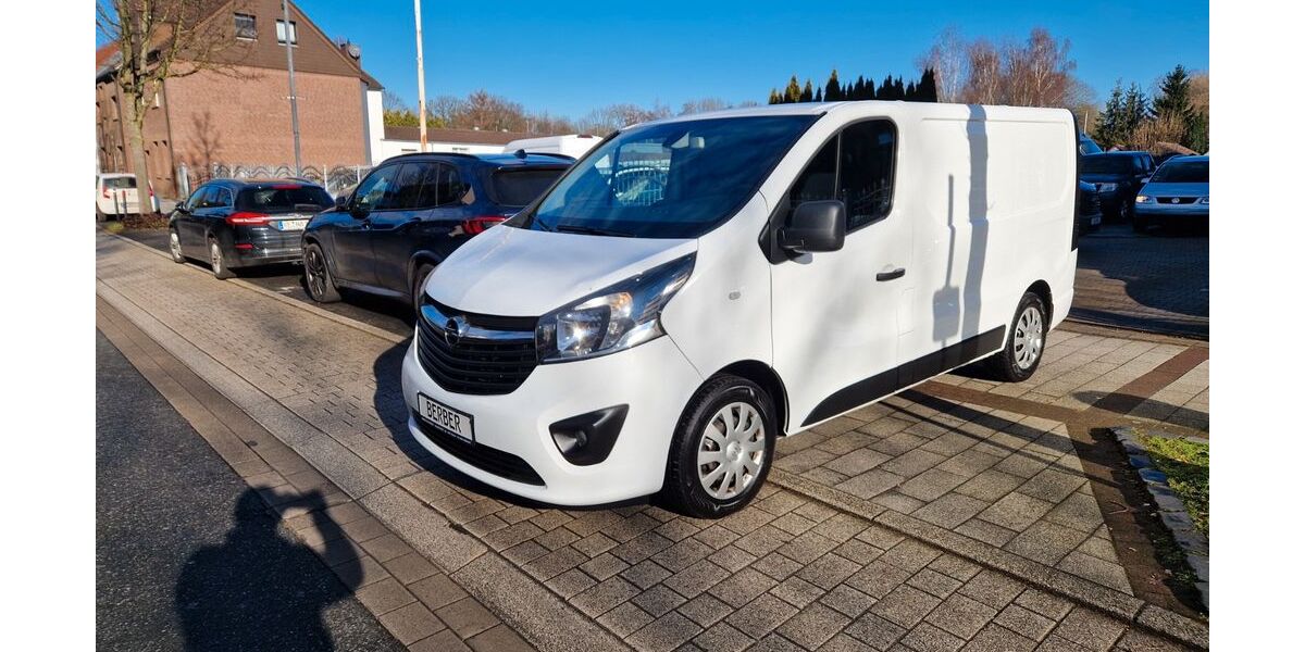 Opel Vivaro 182.619 km 8.990 &euro; Herten 45701