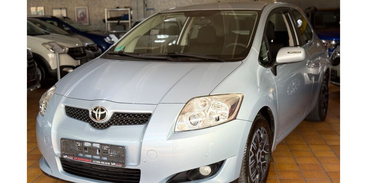 Toyota Auris 75.000 km 6.990 &euro; Oberhausen 46145