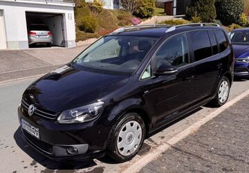 VW Touran 176.400 km 9.750 &euro; Bottrop 46242