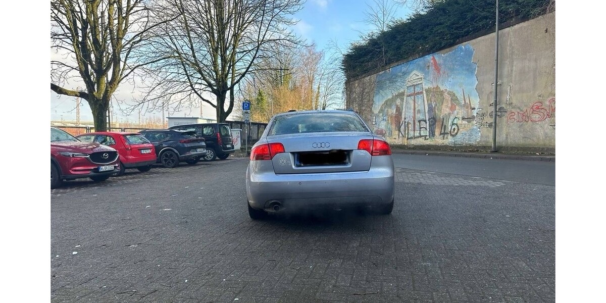 Audi A4 (B7) 230.000 km 2.500 &euro; Wuppertal 42275