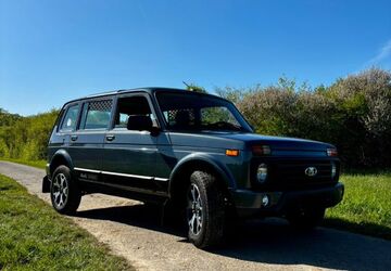 Lada Niva 60.000 km 13.700 &euro; Witten 58453