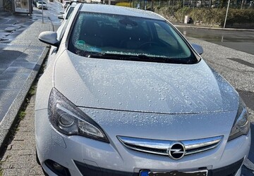 Opel Astra GTC J 244.409 km 3.750 &euro; Wuppertal 42275