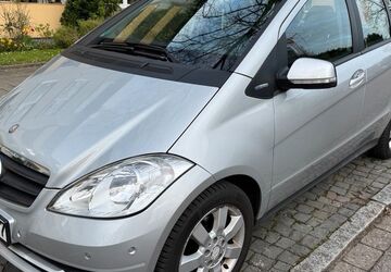 Mercedes-Benz A 150 145.600 km 2.500 &euro; Essen 45128