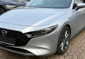 Mazda 3 27.163 km 19.498 &euro; Heiligenhaus 42579