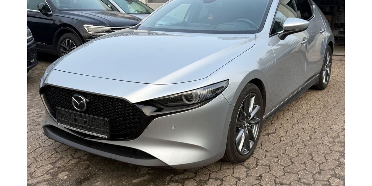 Mazda 3 27.163 km 19.498 &euro; Heiligenhaus 42579