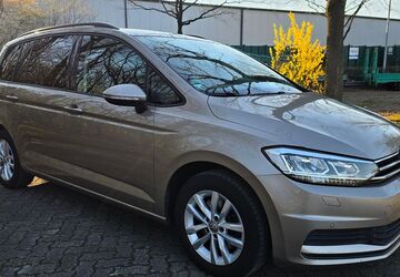 VW Touran 154.304 km 14.200 &euro; Dorsten 46282