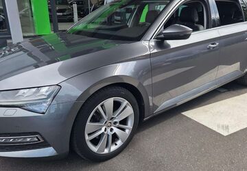 Skoda Superb 63.000 km 27.880 &euro; Essen 45326