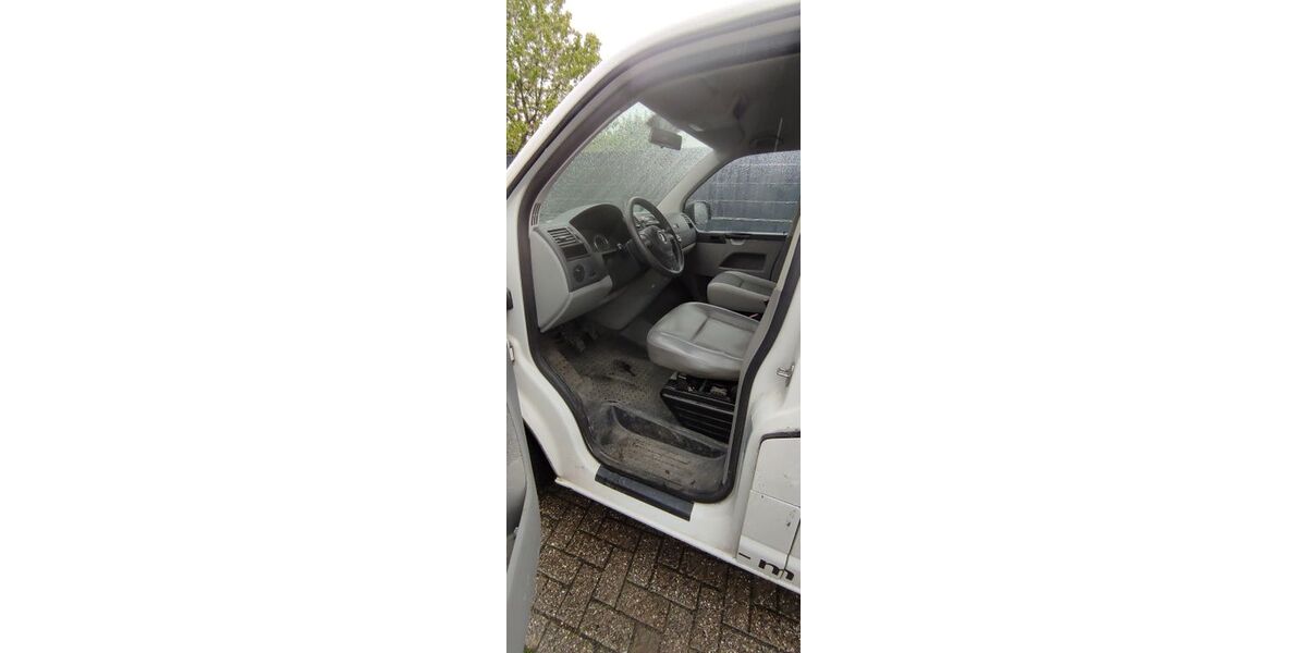VW T5 Transporter 86.000 km 10.900 &euro; essen 45279