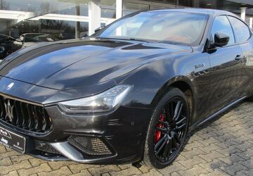Maserati Ghibli 62.200 km 45.900 &euro; Schwerte 58239