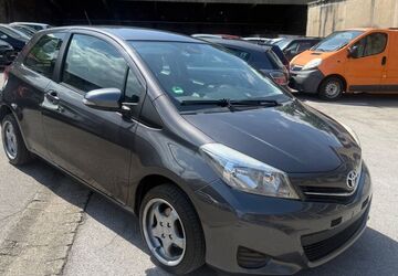 Toyota Yaris 140.000 km 4.990 &euro; Essen 45143