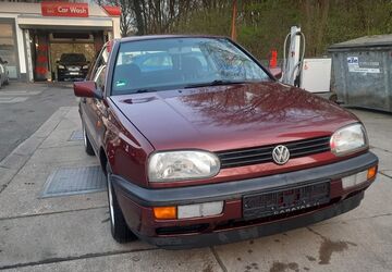 VW Golf 110.000 km 2.650 &euro; Essen 45276