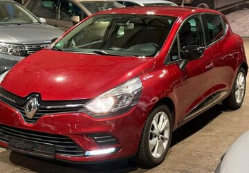 Renault Clio 112.000 km 8.900 &euro; Wuppertal 42349