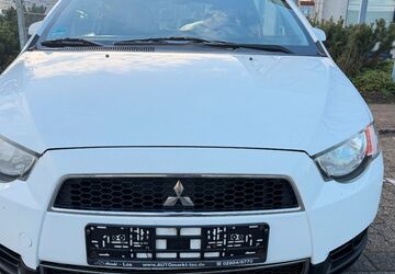 Mitsubishi Colt 258.000 km 2.150 &euro; Oberhausen 46047