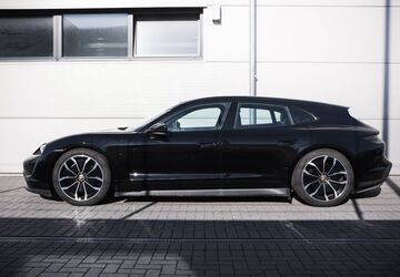 Porsche Taycan 32.600 km 69.900 &euro; Holzwickede 59439