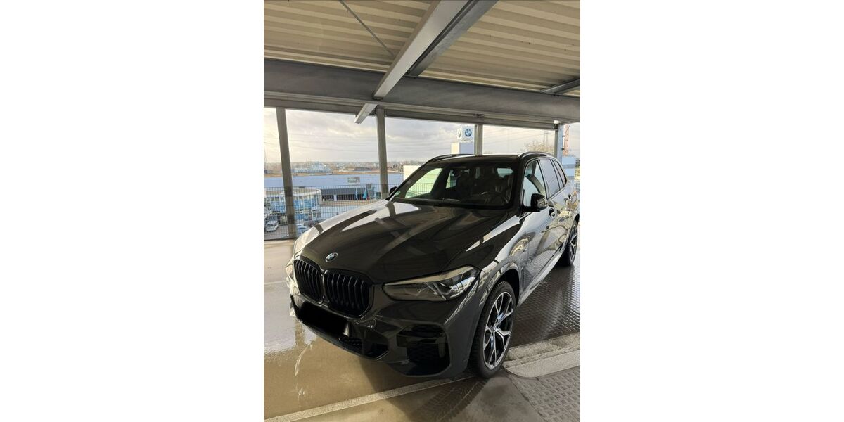 BMW X5 17.900 km 64.990 &euro; Essen 45131