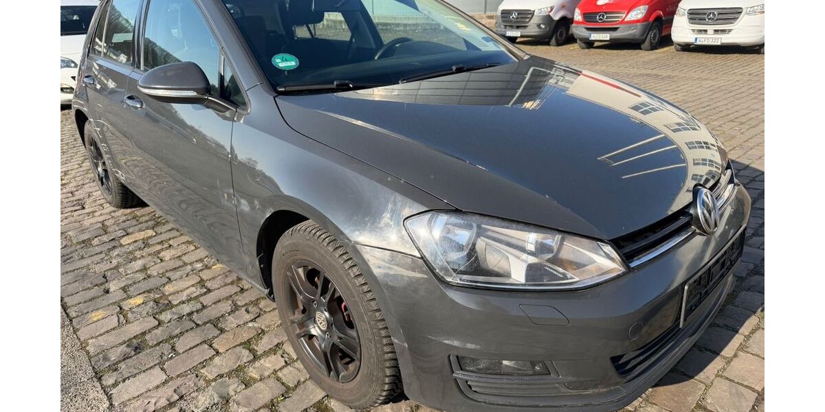 VW Golf 210.878 km 4.000 &euro; wuppertal 42285