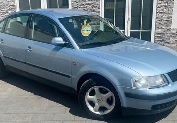 VW Passat 89.000 km 2.490 &euro; Oberhausen 46145
