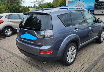 Mitsubishi Outlander 222.000 km 7.100 &euro; Velbert 42549