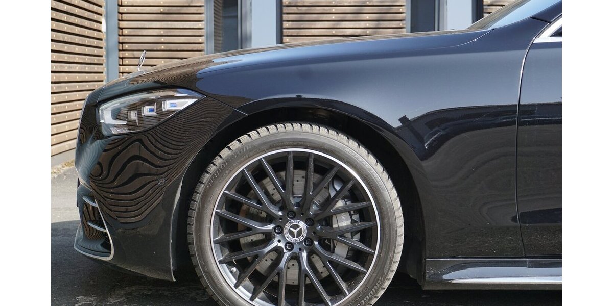 Mercedes-Benz S 580 e 4M AMG HA-Lenk.Exkl. Fond TV 4D NP209.- 38.350 km 105.500 &euro; Wuppertal 42327