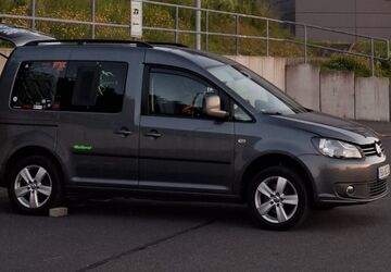 VW Caddy 152.000 km 9.999 &euro; Bochum 44805