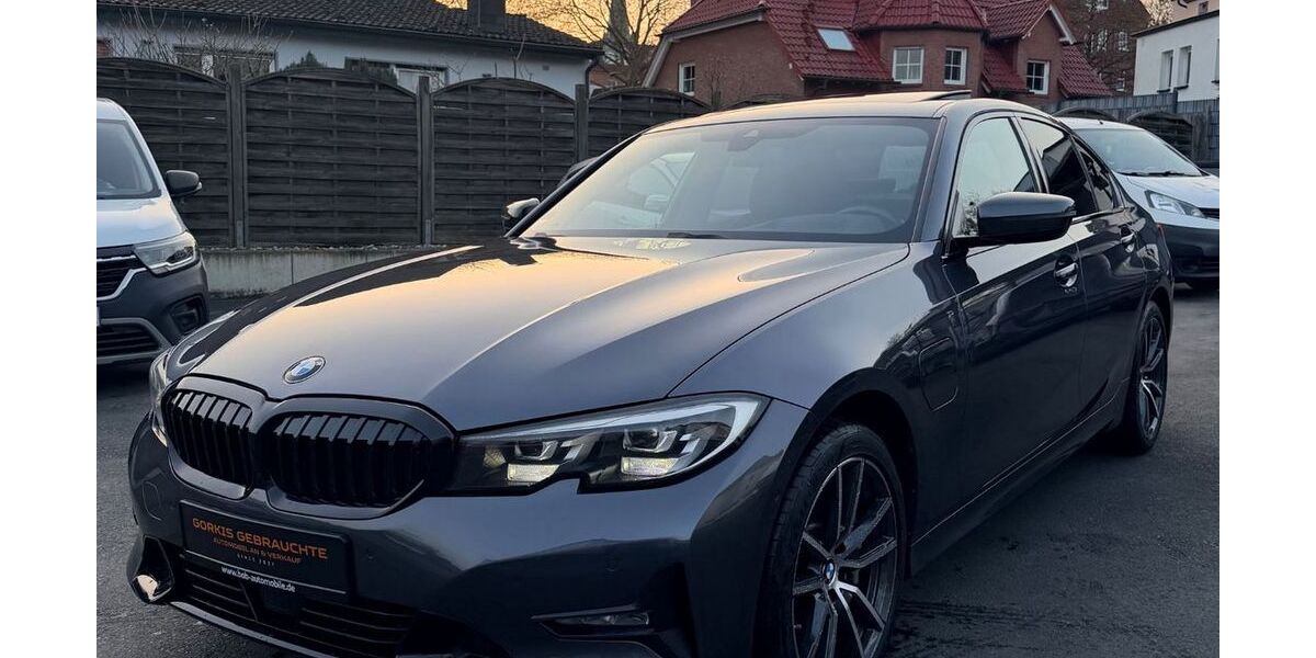 BMW 330 181.500 km 21.300 &euro; Bochum 44803