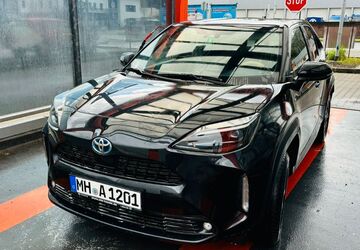 Toyota Yaris Cross 45.000 km 23.590 &euro; Mülheim an der Ruhr 45481