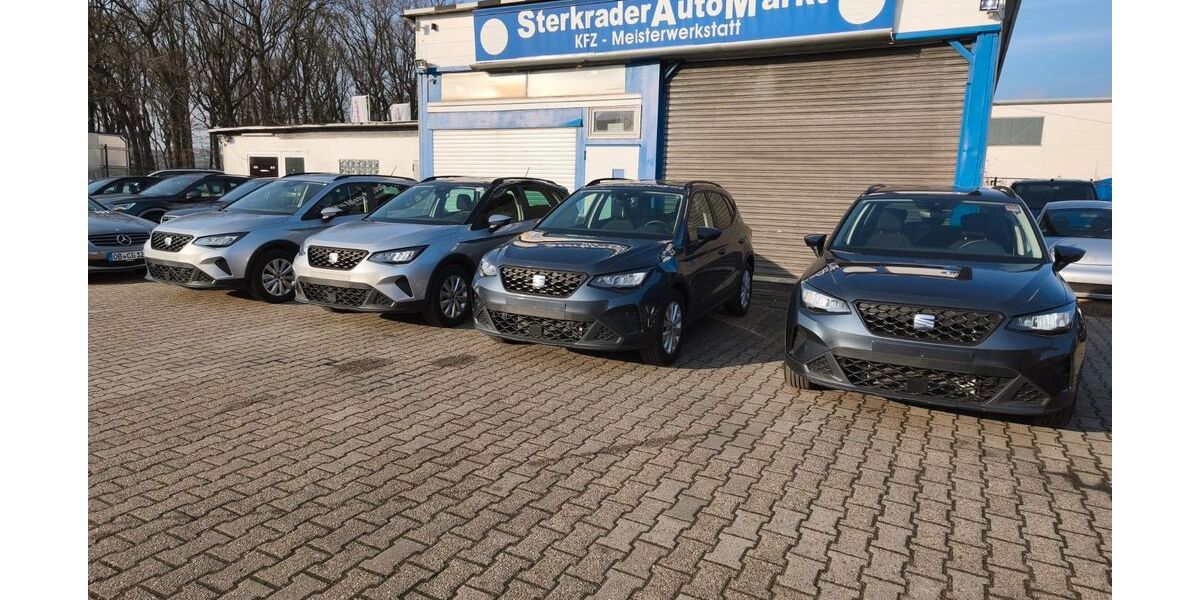 Seat Arona 11.199 km 15.980 &euro; Oberhausen 46149