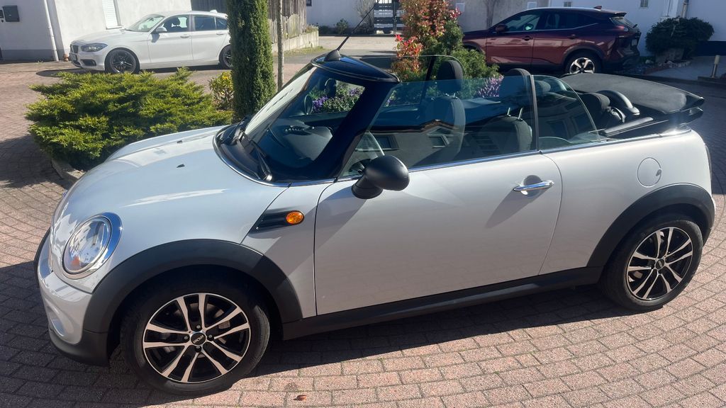 Mini One Cabrio 112.950 km 7.790 &euro; Bochum 44805
