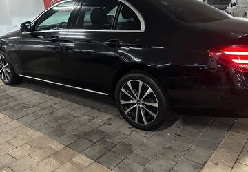 Mercedes-Benz E 300 57.500 km 32.000 &euro; Essen 45145