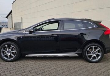 Volvo V40 218.240 km 10.550 &euro; Essen 45145