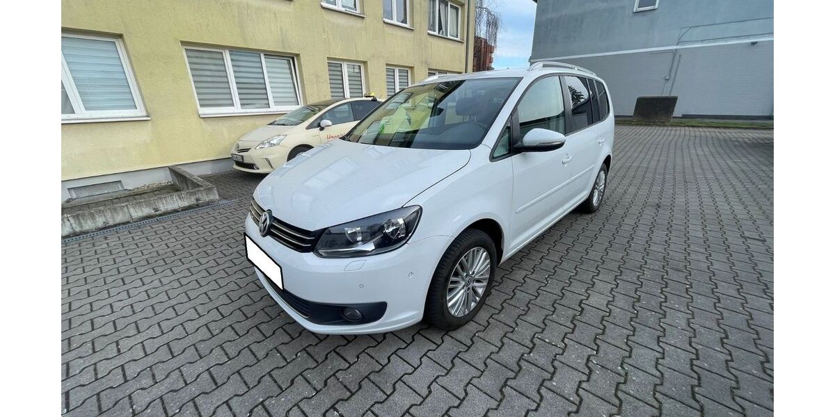 VW Touran 124.000 km 9.500 &euro; Dortmund 44359