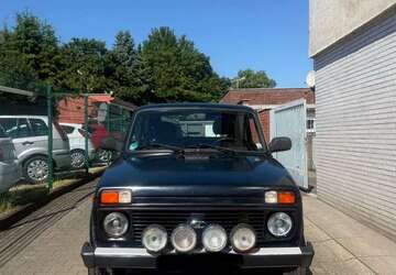 Lada Taiga 76.000 km 7.000 &euro; Essen 45143