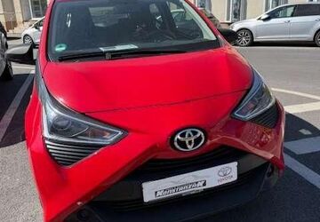 Toyota Aygo (X) 58.110 km 9.900 &euro; Datteln 45711