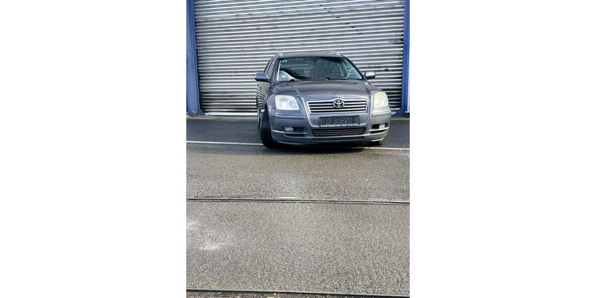 Toyota Avensis 354.188 km 1.400 &euro; Hagen 58089