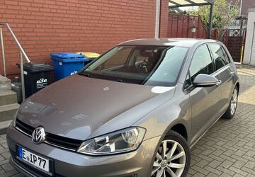VW Golf 205.000 km 9.400 &euro; Essen 45327