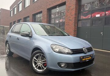 VW Golf 143.246 km 4.999 &euro; Essen 45145