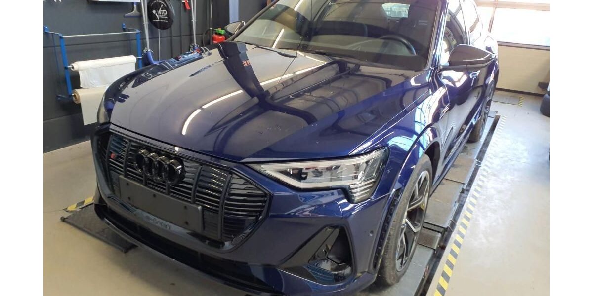 Audi e-tron 39.997 km 44.960 &euro; Hagen 58091