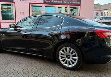 Maserati Ghibli 189.000 km 21.300 &euro; Herne 44628