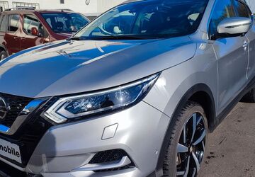 Nissan Qashqai 28.400 km 17.490 &euro; Gelsenkirchen 45892