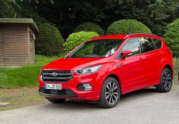 Ford Kuga 82.330 km 17.800 &euro; Ennepetal 58256